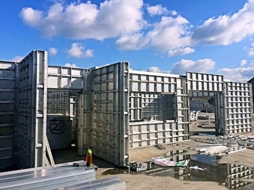 Proceso de construcción de encofrado de concreteo de aluminio
