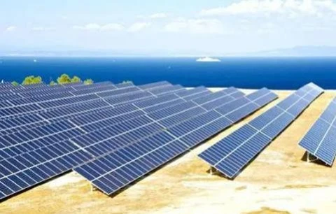 sistema de paneles solares fotovoltaicos